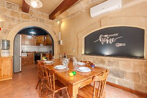 Gozitan Farmhouse Pool & Jacuzzi - PP 2