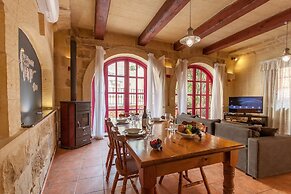 Gozitan Farmhouse Pool & Jacuzzi - PP 2