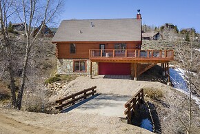 Innsbrook Cabin 4 Bedroom Cabin by RedAwning