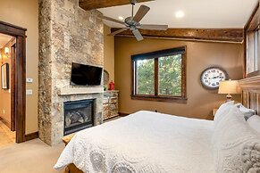 The Timber Lodge 957 7 Bedroom Home by RedAwning