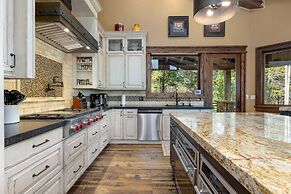 The Timber Lodge 957 7 Bedroom Home by RedAwning