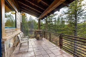 The Timber Lodge 957 7 Bedroom Home by RedAwning