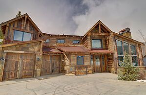 The Timber Lodge 957 7 Bedroom Home by RedAwning