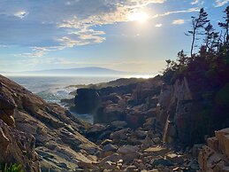 Elsa's Inn on the Harbor