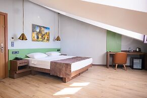 ASSOS TROY BEACH HOTEL