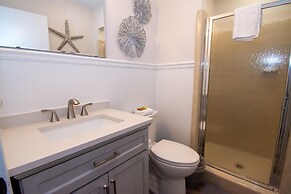Renovated 2 Br Sleeps 5 With Free Guest Passes