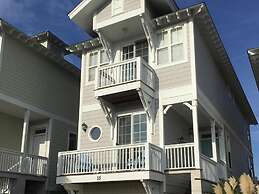 15 Quarterdeck Lane