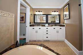 16 Fairway Club Dr Nature's Nook