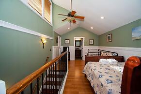 16 Fairway Club Dr Nature's Nook