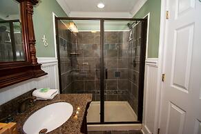 16 Fairway Club Dr Nature's Nook