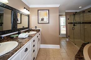 16 Fairway Club Dr Nature's Nook