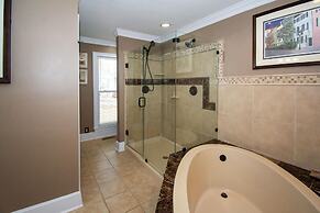 16 Fairway Club Dr Nature's Nook