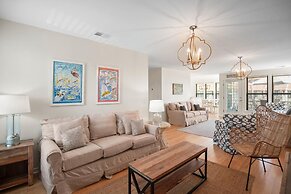 112 Capt John Fripp Villa