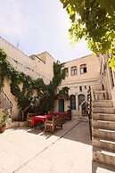 Serif Pasa Konaklari