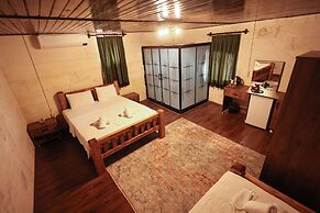 Serif Pasa Konaklari