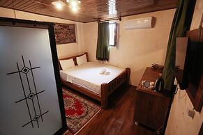 Serif Pasa Konaklari