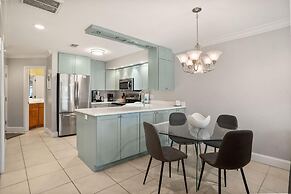 327 Capt John Fripp Villa