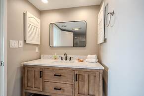 411 Capt John Fripp Villa