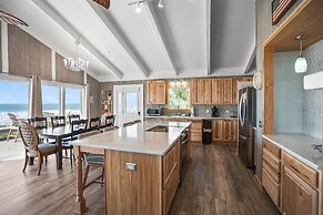 470 Tarpon Blvd