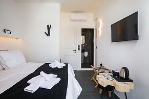 She Mykonos- Luxury Apartments