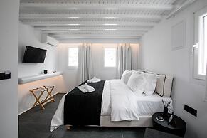 She Mykonos- Luxury Apartments