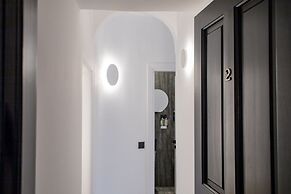 She Mykonos- Luxury Apartments