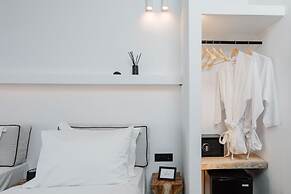 She Mykonos- Luxury Apartments