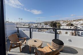 She Mykonos- Luxury Apartments