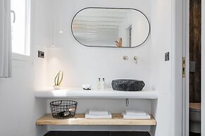 She Mykonos- Luxury Apartments