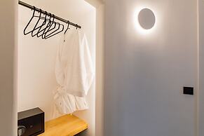 She Mykonos- Luxury Apartments