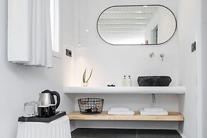 She Mykonos- Luxury Apartments