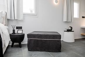 She Mykonos- Luxury Apartments