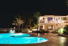 527 Sunsuite