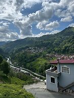 Puleri Dağ Evi