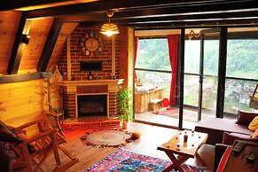 Puleri Suit Bungalow