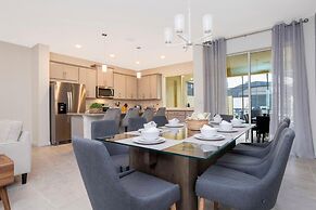 2182 FMP - 4BR Luxury Townhome Pool Disney