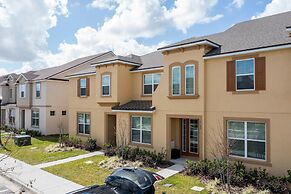 2182 FMP - 4BR Luxury Townhome Pool Disney