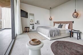 Umani Hotel & Beach