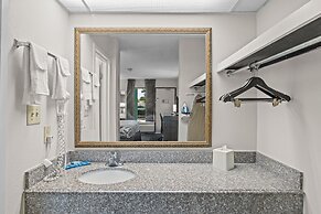 Garnet Inn & Suites, Morehead City near Atlantic Beach