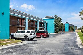 Garnet Inn & Suites, Morehead City near Atlantic Beach