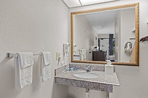 Garnet Inn & Suites, Morehead City near Atlantic Beach