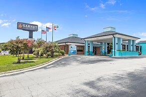 Garnet Inn & Suites, Morehead City near Atlantic Beach