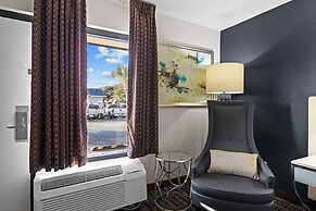 Garnet Inn & Suites, Morehead City near Atlantic Beach