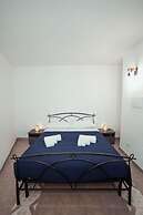 Villino Tortorelli con parcheggio