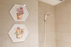 Grand Luxurious And Spacious Studio At Benson Supermall Mansion Apartm