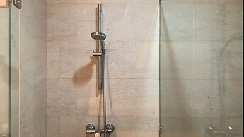 Elegant 2Br With Private Lift At Menteng Park Apartment