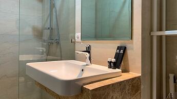 Elegant 2Br With Private Lift At Menteng Park Apartment