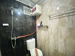 Spacious And Private 1Br Apartment Suites @Metro