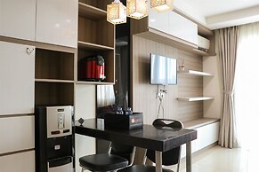 Comfort Studio At Sky Terrace Apartment