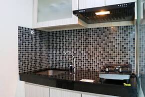 Comfort Studio At Sky Terrace Apartment